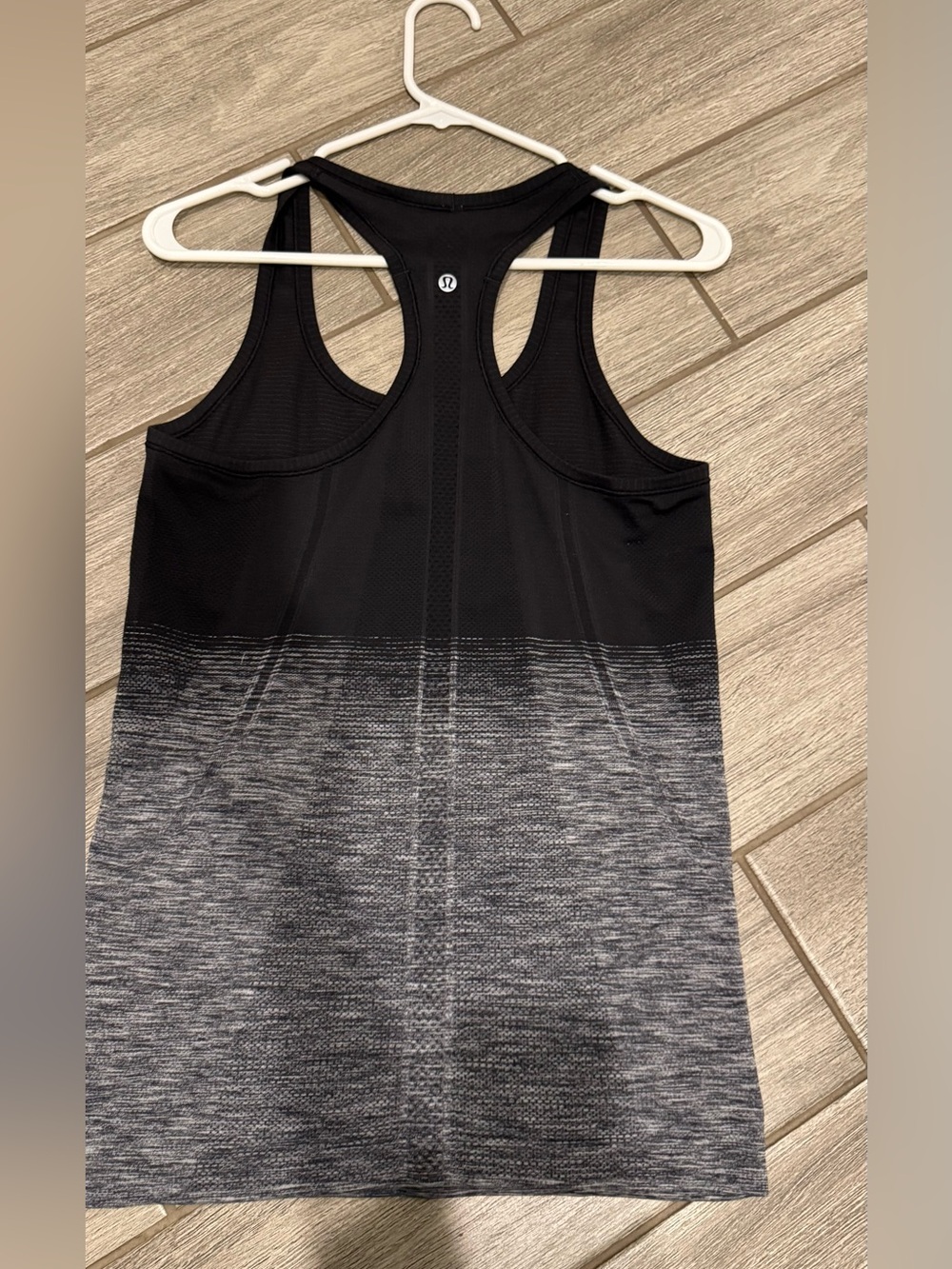 Lululemon Swifty Tank - Picture 2 of 3